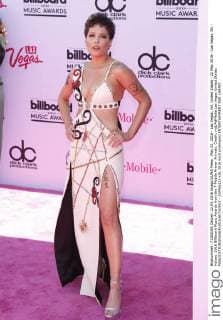 May 22, 2016 - Las Vegas, NV, United States - 22 May 2016 - Las Vegas, NV - Halsey. 2016 Billboard Music Awards from the T-Mobile Arena- Arrivals. Credit: mjt AdMedia Las Vegas United States - ZUMAa123