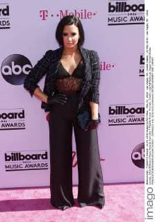 May 22, 2016 - Las Vegas, NV, United States - 22 May 2016 - Las Vegas, NV - Demi Lovato. 2016 Billboard Music Awards from the T-Mobile Arena- Arrivals. Credit: mjt AdMedia Las Vegas United States - ZUMAa123