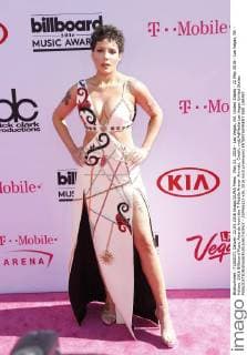 May 22, 2016 - Las Vegas, NV, United States - 22 May 2016 - Las Vegas, NV - Halsey. 2016 Billboard Music Awards from the T-Mobile Arena- Arrivals. Credit: mjt AdMedia Las Vegas United States - ZUMAa123
