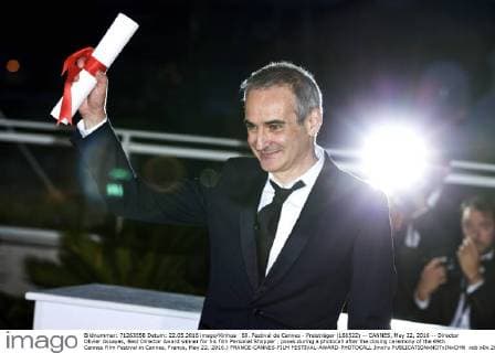 69. Festival de Cannes - Preisträger (160522) -- CANNES, May 22, 2016 -- Director Olivier Assayas, Best Director Award winner for his film Personal Shopper , poses during a photocall after the closing ceremony of the 69th Cannes Film Festival in Cannes, France, May 22, 2016.) FRANCE-CANNES-FILM FESTIVAL-AWARD-PHOTOCALL JinxYu 