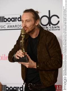 Billboard Music Awards - Preisträger DJ David Guetta appears backstage with the Top Dance Electronic Artist Award during the annual Billboard Music Awards held at T-Mobile Arena in Las Vegas, Nevada on May 22, 2016.  LAV20160522328 JIMxRUYMEN