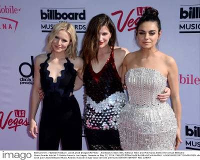 Actresses Kristen Bell, Kathryn Hahn and Mila Kunis attend the annual Billboard Music Awards held at T-Mobile Arena in Las Vegas, Nevada on May 22, 2016.  LAV20160522357 JIMxRUYMEN