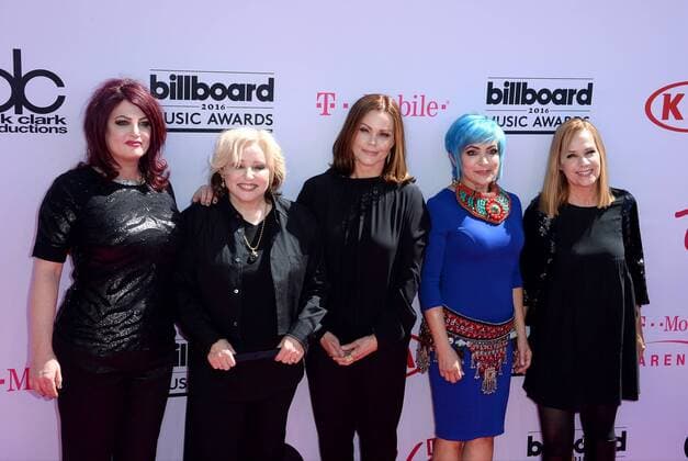 Musicians Abby Travis, Gina Schock, Belinda Carlisle, Jane Wiedlin, and Charlotte Caffey of The Go-Go s attend the annual Billboard Music Awards held at T-Mobile Arena in Las Vegas, Nevada on May 22, 2016.  LAV20160522371 JIMxRUYMEN