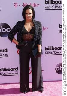 May 22, 2016 - Las Vegas, NV, United States - 22 May 2016 - Las Vegas, NV - Demi Lovato. 2016 Billboard Music Awards from the T-Mobile Arena - Arrivals. Credit: mjt AdMedia Las Vegas United States - ZUMAa123