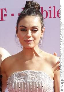 May 22, 2016 - Las Vegas, NV, United States - 22 May 2016 - Las Vegas, NV - Mila Kunis. 2016 Billboard Music Awards from the T-Mobile Arena - Arrivals. Credit: mjt AdMedia Las Vegas United States - ZUMAa123