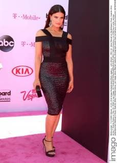 LAS VEGAS - MAY 22: Idina Menzel at the Billboard Music Awards 2016 at the T-Mobile Arena on May 22, 2016 in Las Vegas, NV  KathyxHutchins