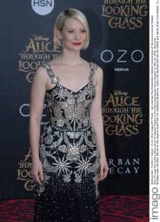 Cast member Mia Wasikowska attends the premiere of the motion picture fantasy Alice Through the Looking Glass at the El Capitan Theatre in the Hollywood section of Los Angeles on May 23, 2016. Storyline: Nineteen-year-old Alice returns to the magical world from her childhood adventure, where she reunites with her old friends and learns of her true destiny: to end the Red Queen s reign of terror.  LAP2016052325 JIMxRUYMEN