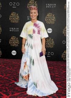 Alice im Wunderland – Hinter den Spiegeln Filmpremiere in Los Angeles Pink ALICE THROUGH THE LOOKING GLASS FILM PREMIERE Hollywood Patrick Rideaux PicturePerfect