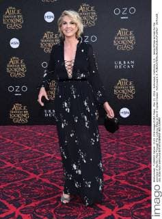 May 23, 2016 - Hollywood, California, U.S. - Jenna Elfman arrives for the premiere of the film Alice Through The Looking Glass at the El Capitan theater. Hollywood U.S. - ZUMAo05_