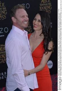 Actor Ian Ziering and Erin Kristine Ludwig attend the premiere of the motion picture fantasy Alice Through the Looking Glass at the El Capitan Theatre in the Hollywood section of Los Angeles on May 23, 2016. Storyline: Nineteen-year-old Alice returns to the magical world from her childhood adventure, where she reunites with her old friends and learns of her true destiny: to end the Red Queen s reign of terror.  LAP2016052334 JIMxRUYMEN