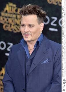 Johnny Depp bei der Premiere von Alice Through the Looking Glass Alice im Wunderland: Hinter den Spiegeln im El Capitan Theatre, Hollywood. Los Angeles, 24.05.2016 Foto:xD.xStarbuckx xFuturexImage