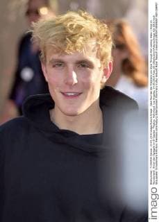 Jake Paul bei der Premiere von Alice Through the Looking Glass Alice im Wunderland: Hinter den Spiegeln im El Capitan Theatre, Hollywood. Los Angeles, 24.05.2016 Foto:xD.xStarbuckx xFuturexImage