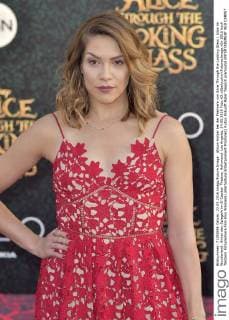 Allison Holker bei der Premiere von Alice Through the Looking Glass Alice im Wunderland: Hinter den Spiegeln im El Capitan Theatre, Hollywood. Los Angeles, 24.05.2016 Foto:xD.xStarbuckx xFuturexImage