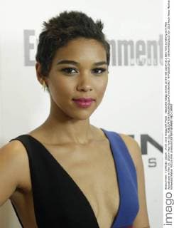 Alexandra Shipp arrives on the red carpet at a New York screening of X-Men Apocalypse on May 24, 2016 in New York City.  NYP20160524117 JOHNxANGELILLO