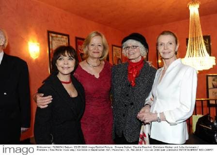 Simone Rethel, Claudia Rieschel, Christiane Rücker und Jutta Kammann Premiere Frau Müller muss weg Komödie im Bayerischen Hof Muenchen 23. Mai 2016