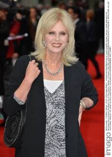 Filmpremiere Me Before You in London English actress Joanna Lumley attending the European film premiere Me Before You at The Curzon, Mayfair in London. MAY 25th 2016  JWNx161562