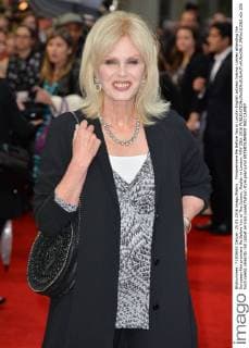 Filmpremiere Me Before You in London English actress Joanna Lumley attending the European film premiere Me Before You at The Curzon, Mayfair in London. MAY 25th 2016  JWNx161562
