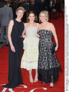Filmpremiere Me Before You in London May 25, 2016 - England, United Kingdom - Thea Sharrock, Emilia Clarke and Jojo Moyes attend the European Premiere of Me Before You at Curzon Mayfair. United Kingdom - ZUMAs147