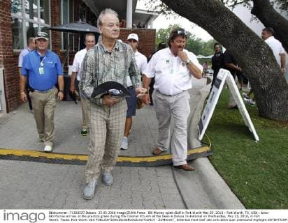 Bill Murray spielt Golf in Fort Worth May 25, 2016 - Fort Worth, TX, USA - Actor Bill Murray arrives at the practice green during the Colonial Pro-Am at the Dean & Deluca Invitational on Wednesday, May 25, 2016, in Fort Worth, Texas. Fort Worth USA - ZUMAm67_