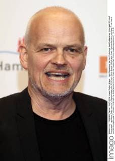 Lars Danielsson bei der Verleihung des Musikpreises Echo Jazz 2016 auf Kampnagel. Hamburg, Foto:xgbrcix xFuturexImage