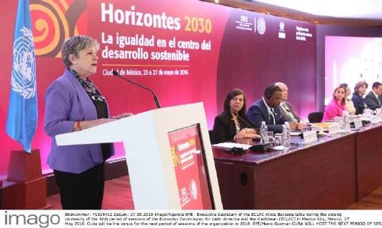 Executive Secretary of the ECLAC Alicia Barcena talks during the closing cermeony of the 36th period of sessions of the Economic Commission for Latin America and the Caribbean (ECLAC) in Mexico City, Mexico, 27 May 2016. Cuba will be the venue for the next period of sessions of the organization in 2018. EFE Mario Guzman CUBA WILL HOST THE NEXT PERIOD OF SESSIONS OF ECLAC IN 2018 !ACHTUNG: NUR REDAKTIONELLE NUTZUNG!  MEX002 20160528-635999916244302945