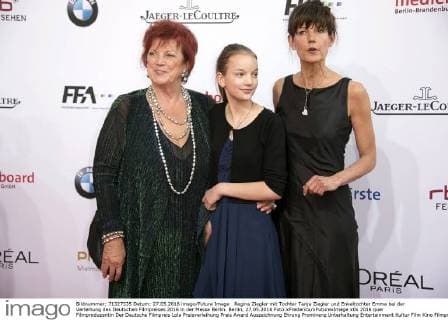 Regina Ziegler mit Tochter Tanja Ziegler und Enkeltochter Emma bei der Verleihung des Deutschen Filmpreises 2016 in der Messe Berlin. Berlin, 27.05.2016 Foto:xFredericx xFuturexImage