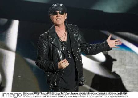 Scorpions-Auftritt beim Rocklahoma Musikfestival in Oklahoma May 28, 2016 - Pryor, Oklahoma, U.S - Vocalist KLAUS MEINE of the Scorpions performs during Rocklahoma at the Catch The Fever Festival Grounds May 28, 2016 in Pryor, Oklahoma. Pryor U.S. - ZUMAp116