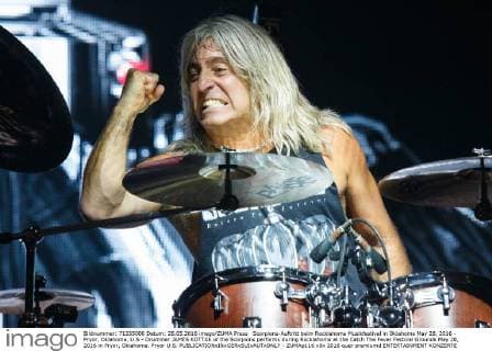 Scorpions-Auftritt beim Rocklahoma Musikfestival in Oklahoma May 28, 2016 - Pryor, Oklahoma, U.S - Drummer JAMES KOTTAK of the Scorpions performs during Rocklahoma at the Catch The Fever Festival Grounds May 28, 2016 in Pryor, Oklahoma. Pryor U.S. - ZUMAp116