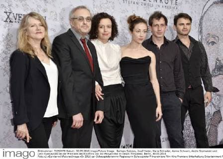 Barbara Sukowa, Josef Hader, Maria Schrader, Aenne Schwarz, Andre Szymanski und Lenn Kudrjawizki bei der Premiere des Kinofilms Vor der Morgenröte im Delphi Filmpalast. Berlin, 30.05.2016 Foto:xJ.xQuinternx xFuturexImage