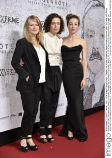 Themen der Woche Bilder des Tages Barbara Sukowa, Maria Schrader und Aenne Schwarz bei der Premiere des Kinofilms Vor der Morgenröte im Delphi Filmpalast. Berlin, 30.05.2016 Foto:xJ.xQuinternx xFuturexImage