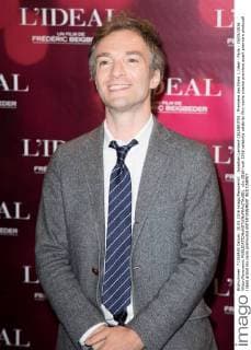 Jonathan Lambert CELEBRITES : Premiere des Films L Ideal - Paris - 30 05 2016 Viktor Panoramic 