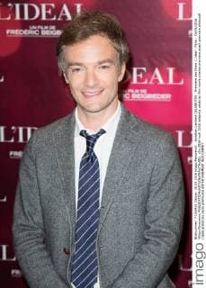 Jonathan Lambert CELEBRITES : Premiere des Films L Ideal - Paris - 30 05 2016 Viktor Panoramic 