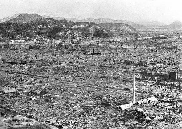 IMAGO History, Zweiter Weltkrieg: 1939 - 1945 Hiroshima shortly after 1945 atomic bomb attack File photo taken in August 1945 shows an area in the western Japanese city of Hiroshima, flattened shortly after the U.S. atomic bomb attack. 