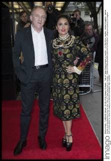 Tale of Tales Filmpremiere in London . 01 06 2016. London, United Kingdom. Salma Hayek and husband arriving for the Tale of Tales premiere in London.  xStephenxLockx xi-Imagesx IIM-12769-0020