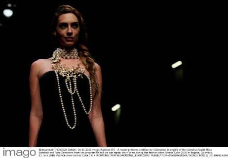 A model presents creation by Colombian desingers of the Colectivo Grass Dora Sanchez and Rosa Zambrano from the program United we can repair the victims during the fashion show Somos Color 2016 in Bogota, Colombia, 01 June 2016. Fashion show Somos Color 2016 !ACHTUNG: NUR REDAKTIONELLE NUTZUNG!  BOG213 20160602-636004466360639805