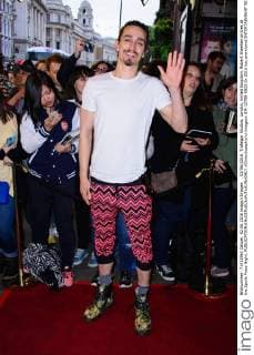 . 02 06 2016. Trafalgar Studios, London, United Kingdom. Robert Sheehan arrives at the Spoils Press Night.  xChrisxJosephx xi-Imagesx IIM-12788-0023