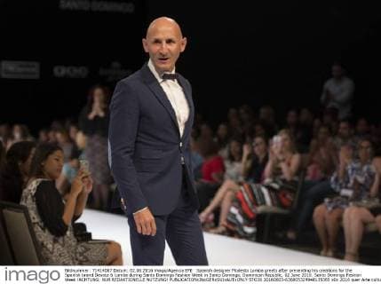 Spanish designer Modesto Lomba greets after presenting his creations for the Spanish brand Devota & Lomba during Santo Domingo Fashion Week in Santo Domingo, Dominican Republic, 02 June 2016. Santo Domingo Fashion Week !ACHTUNG: NUR REDAKTIONELLE NUTZUNG!  STO30 20160603-636005329948135365