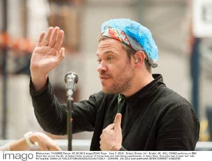 June 3, 2016 - Bristol, Bristol, UK - Bristol, UK. WILL YOUNG performs on BBC Music Day across the UK, at Pukka Herbs, producer of herbal teas and well-being supplements, in Aztec West. Everyone had to wear hair nets for hygiene. Bristol UK  - ZUMAl94_