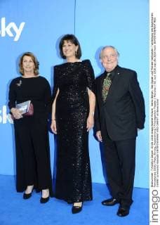 Senta Berger, Ilse Aigner und Michael Verhoeven Verleihung des Bayerischen Fernsehpreis 2016 Preis, Ehrung, Auszeichnung Prinzregenten Theater München 03. Juni 2016