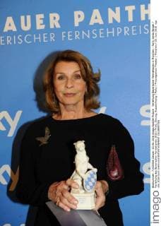 Verleihung Bayerischer Fernsehpreis in München - Party Senta Berger Verleihung des Bayerischen Fernsehpreis 2016 Preis, Ehrung, Auszeichnung Party Prinzregenten Theater München 03. Juni 2016