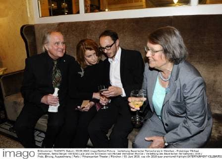 Verleihung Bayerischer Fernsehpreis in München - Preisträger Michael Verhoeven, Senta Berger mit Sohn Luca und die Schwester von Michael Verhoeven Monika Verleihung des Bayerischen Fernsehpreis 2016 Preis, Ehrung, Auszeichnung Party Prinzregenten Theater München 03. Juni 2016