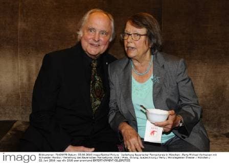 Verleihung Bayerischer Fernsehpreis in München - Party Michael Verhoeven mit Schwester Monika Verleihung des Bayerischen Fernsehpreis 2016 Preis, Ehrung, Auszeichnung Party Prinzregenten Theater München 03. Juni 2016