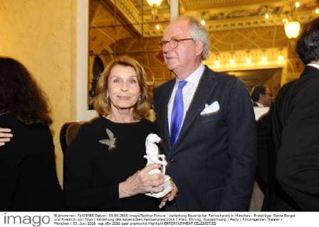 Verleihung Bayerischer Fernsehpreis in München - Preisträger Senta Berger und Friedrich von Thun Verleihung des Bayerischen Fernsehpreis 2016 Preis, Ehrung, Auszeichnung Party Prinzregenten Theater München 03. Juni 2016