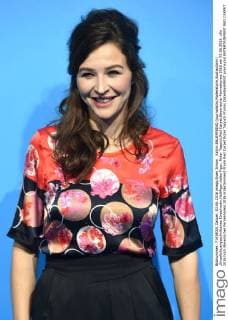 Katrin BAUERFEIND (journalistin,Moderatorin,Buchautorin) ,Einzelbild,angeschnittenes Einzelmotiv,Halbfigur,halbe Figur, Roter Teppich,Red Carpet,Bayerischer Fernsehpreis 2016 am 03.06.2016.