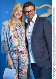 Hans Sigl (AUT,Schauspieler) mit Ehefrau Susanne Sigl Roter Teppich,Red Carpet,Bayerischer Fernsehpreis 2016 am 03.06.2016.