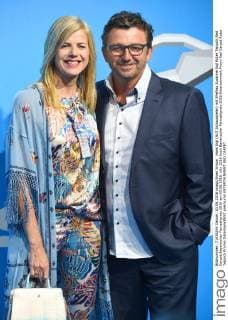 Hans Sigl (AUT,Schauspieler) mit Ehefrau Susanne Sigl Roter Teppich,Red Carpet,Bayerischer Fernsehpreis 2016 am 03.06.2016.