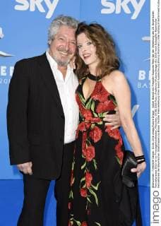Volker Brandt mit Freundin Susanne Meikl bei der Verleihung des 28. Bayerischen Fernsehpreises 2016 im im Prinzregententheater. München, 03.06.2016 Foto:xFredericx xFuturexImage