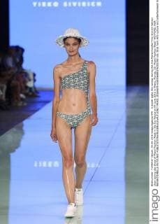 A model walks the runway during the Ana Maria Guiulfo Yirko Sivirich fashion show during day three of Miami Fashion Week in the Ice Palace on 04 June 2016 in Miami, Florida, US. Miami Fashion Week !ACHTUNG: NUR REDAKTIONELLE NUTZUNG!  MIA01 20160605-636006880376381092