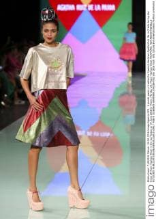 A model wears a creation by Spanish designer Agatha Ruiz De La Prada during day three of Miami Fashion Week in the Ice Palace on 04 June 2016 in Miami, Florida, US. Miami Fashion Week !ACHTUNG: NUR REDAKTIONELLE NUTZUNG!  MIA01 20160605-636006913342264782