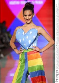 A model wears a creation by Spanish designer Agatha Ruiz De La Prada during day three of Miami Fashion Week in the Ice Palace on 04 June 2016 in Miami, Florida, US. Miami Fashion Week !ACHTUNG: NUR REDAKTIONELLE NUTZUNG!  MIA01 20160605-636006913470028782
